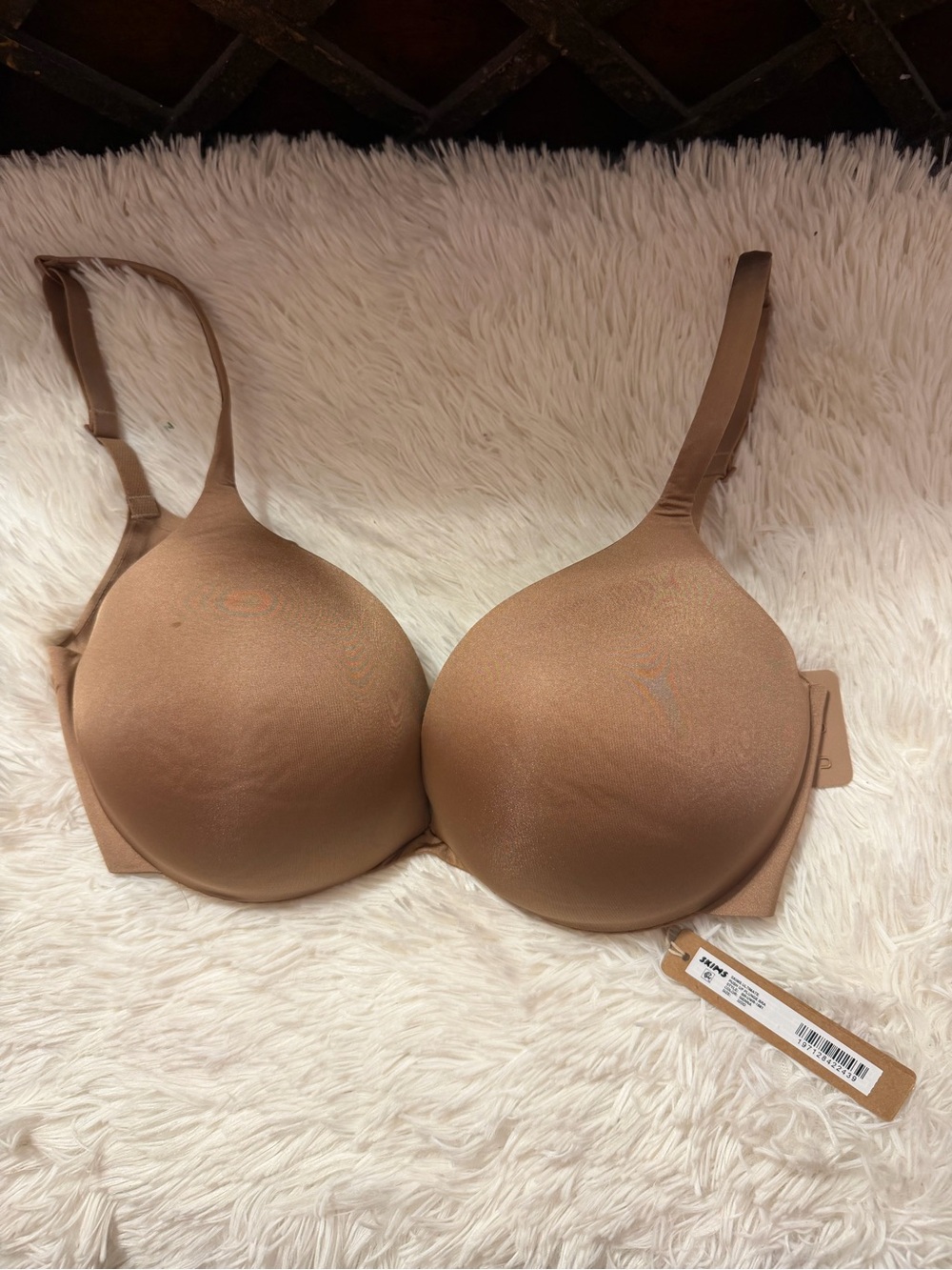 SKIMS Nude Seamless T-Shirt Bra - Women's Intimates
